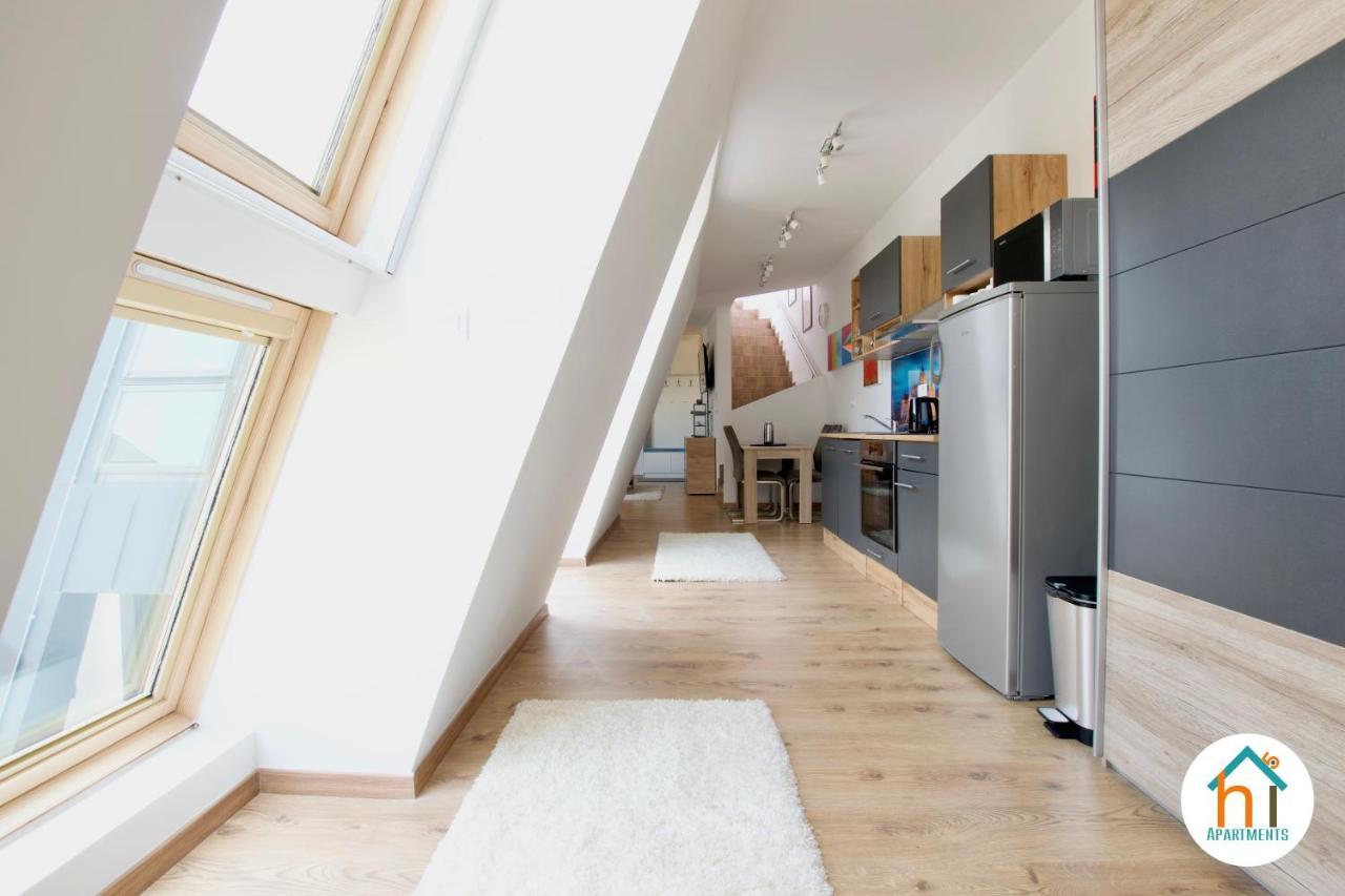 Premium Apartment By Hi5 - Penthouse Studio + Rooftop ブダペスト エクステリア 写真
